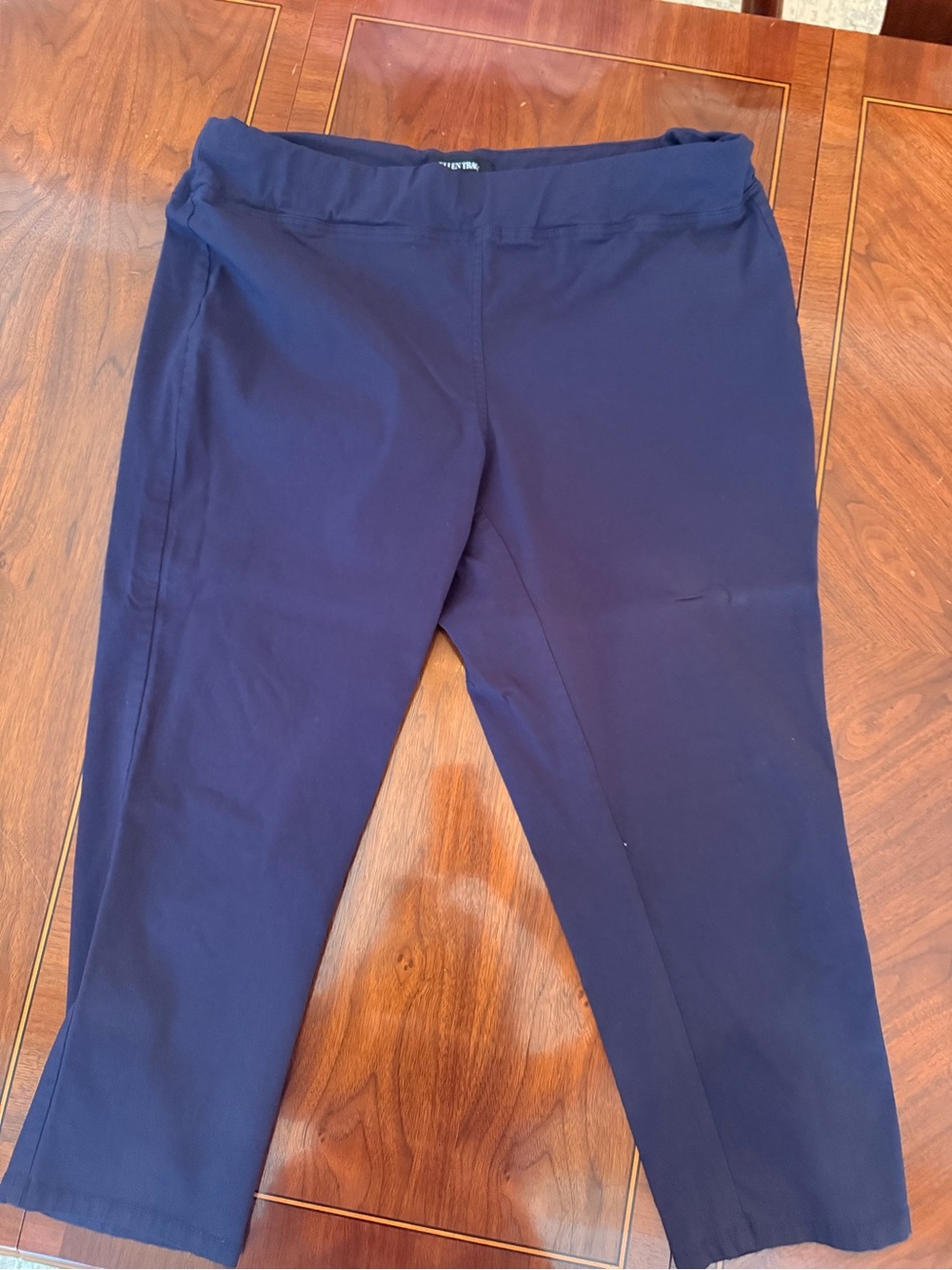 Ellen Tracy Navy Stretch Leggings